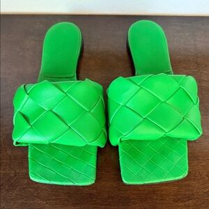 Bottega Veneta Grass Green Woven Slide Sandals - Size 39.5